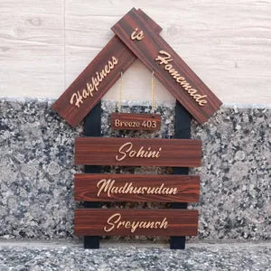 Personalized Wooden Name Plate with Family Names - Breeze 403